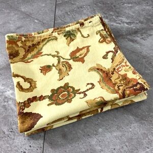 Lauren Ralph Lauren Placemats Medallian Floral Almond Buttery Yellow Table Linen